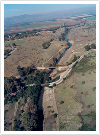 Aerial view looking north toward the Benot Ya‘aqov Bridge and the Hula Valley